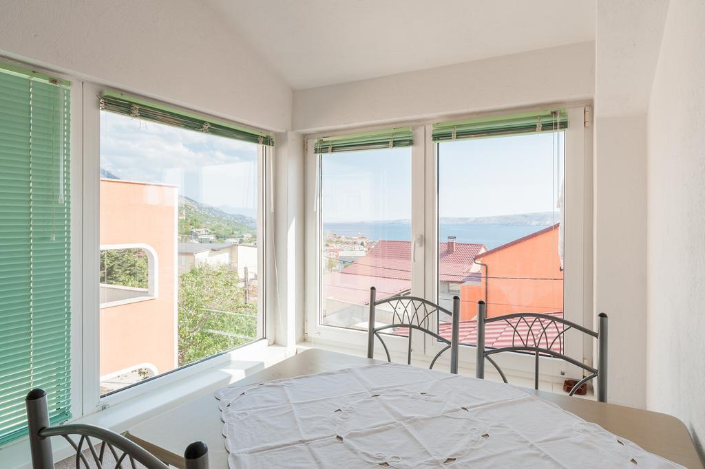 Apartmenthaus Hana Karlobag Exteriör bild