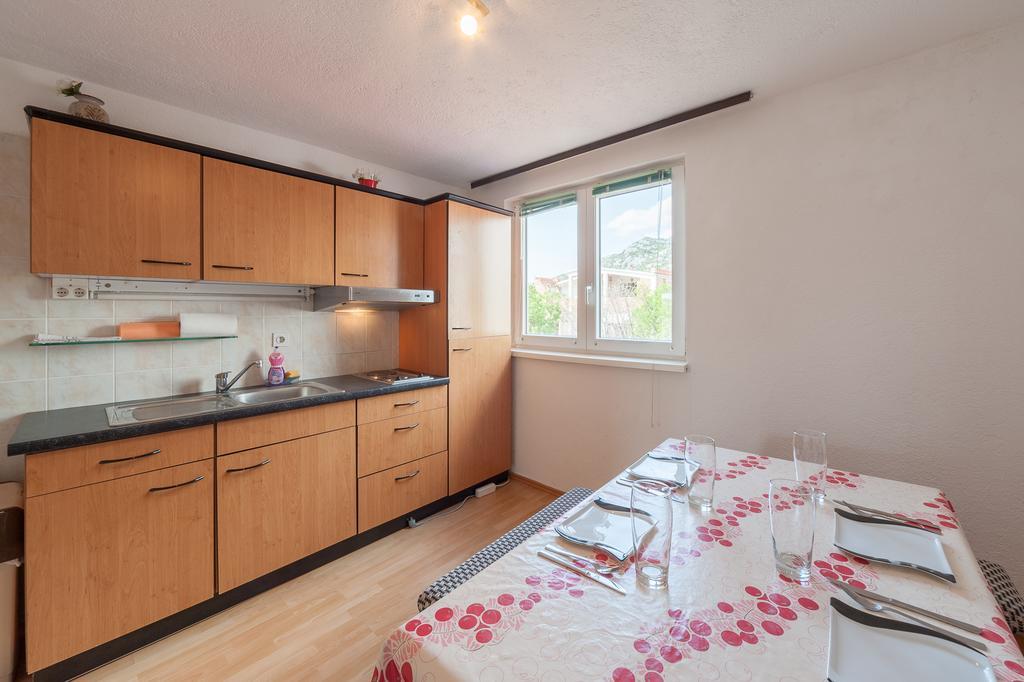 Apartmenthaus Hana Karlobag Exteriör bild